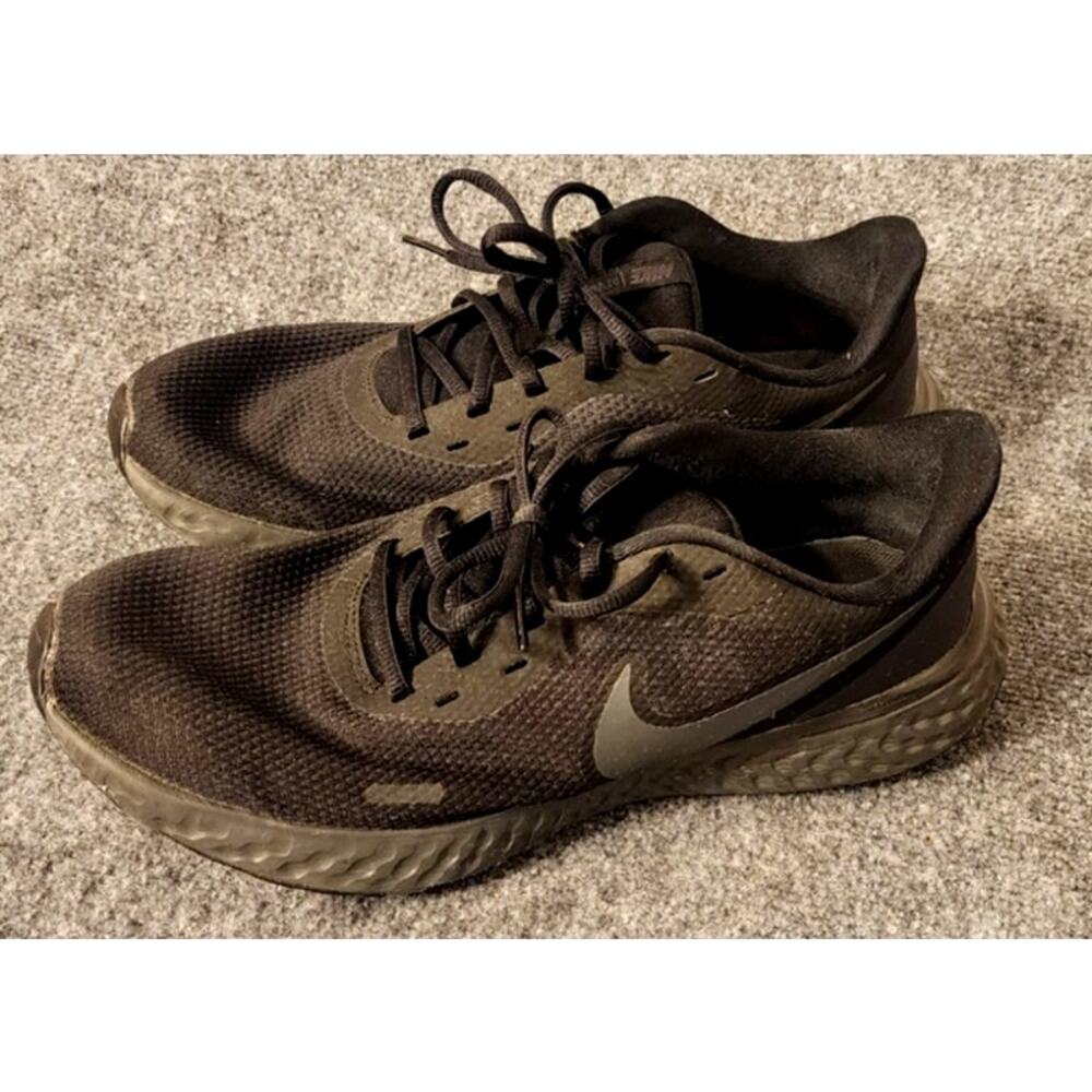 Nike Revolution 5 Black Anthracite Mens Size 11 Running Shoes BQ3204-001